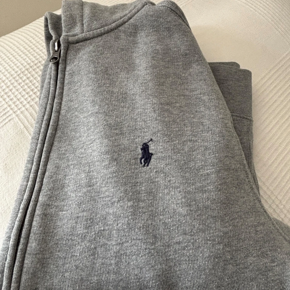 Grå hoodie från Polo Ralph Lauren