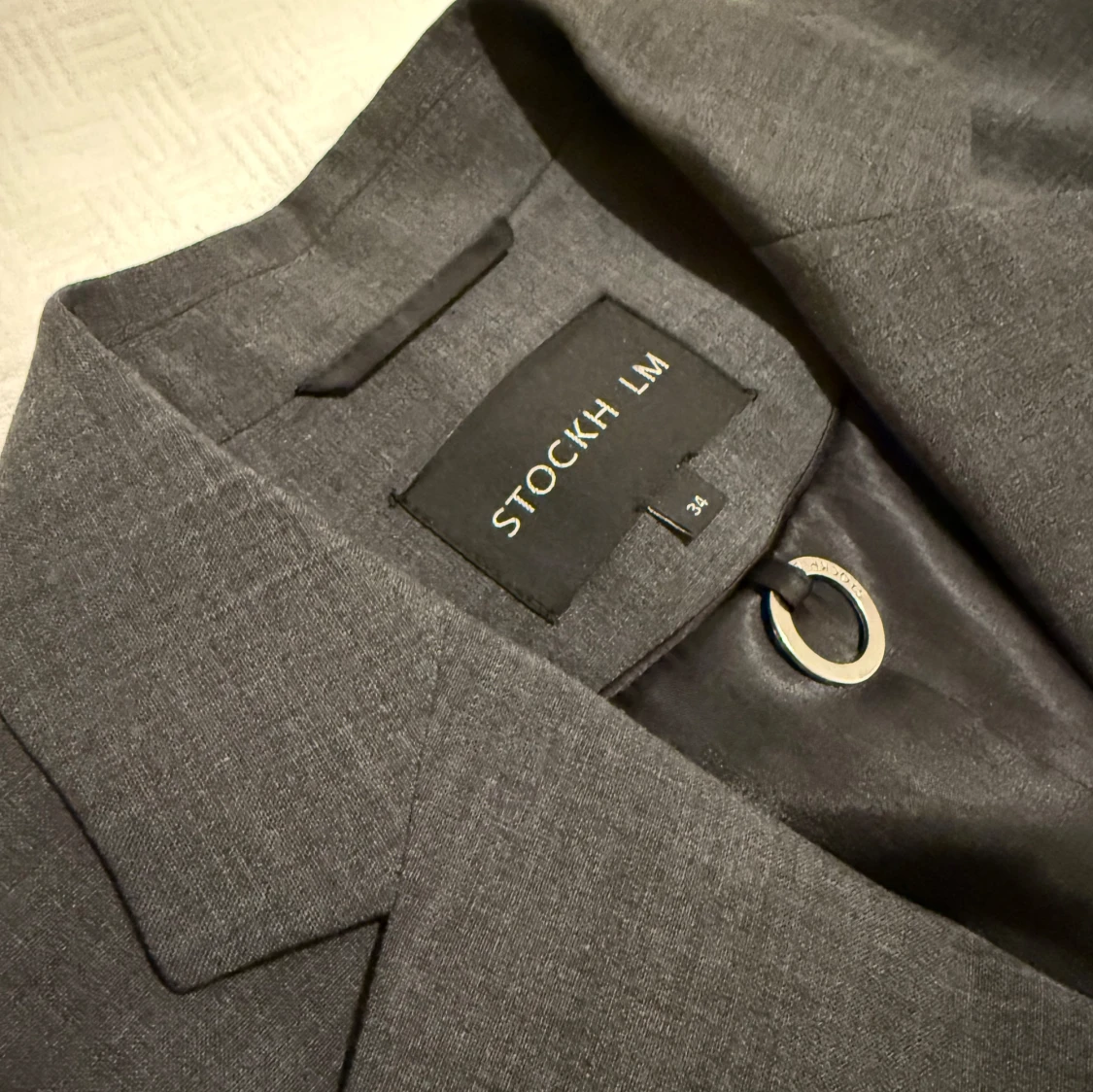 Mörkgrå kavaj från STOCKH LM, stl 34 - 3