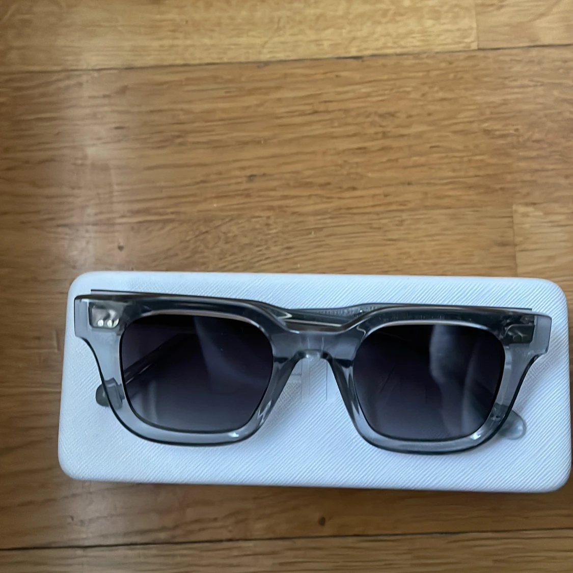 Grå transparenta CHIMI solglasögon - 3