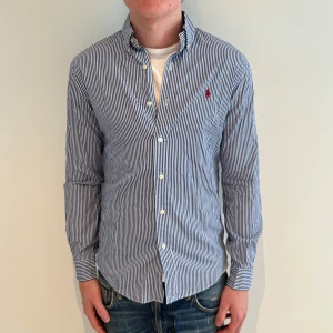 Ralph lauren skjorta - Ralph lauren skjorta | Skick - 9,5/10 | Size - S | Hör av dig vid minsta fråga eller fundering // RDL