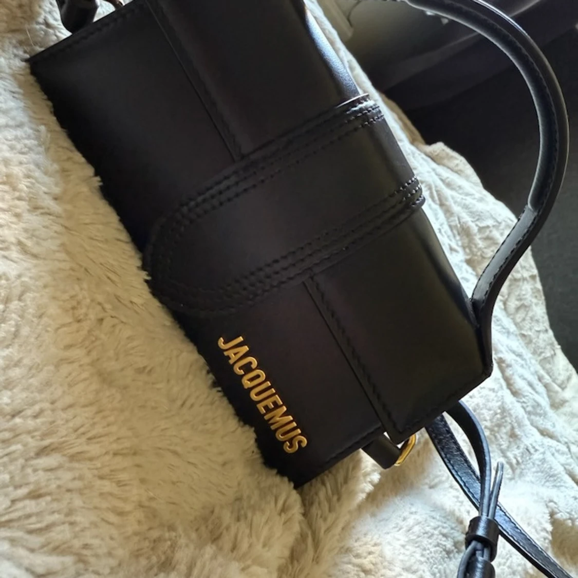 Jacquemus Le Bambino svart handväska - 4