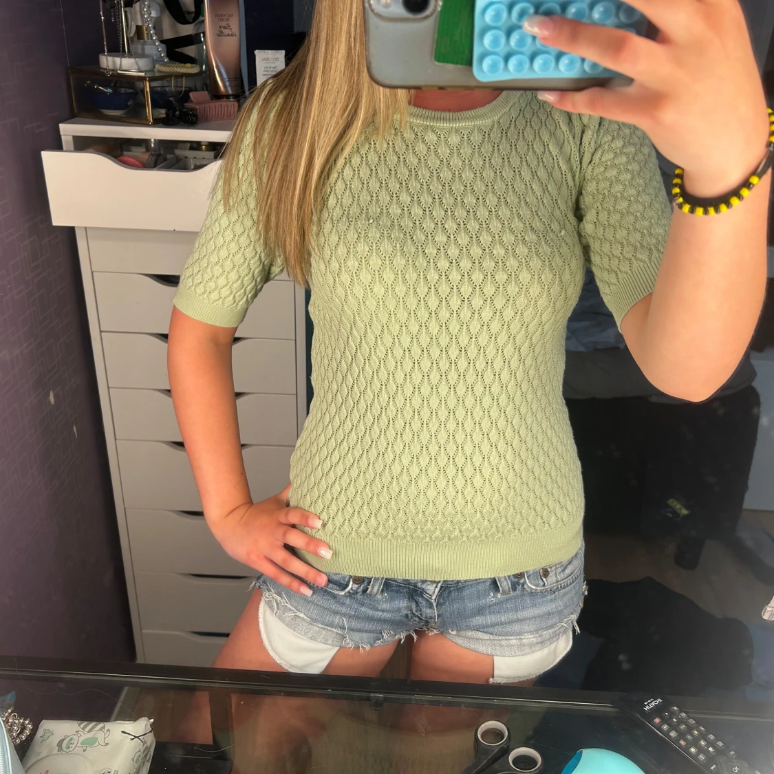 Ljusgrön stickad topp med kort ärm