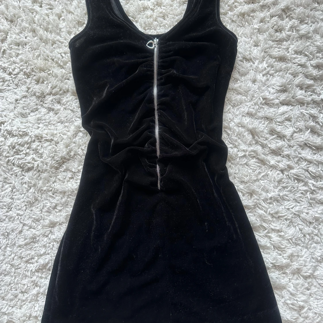 Svart sammetsklänning Red Label