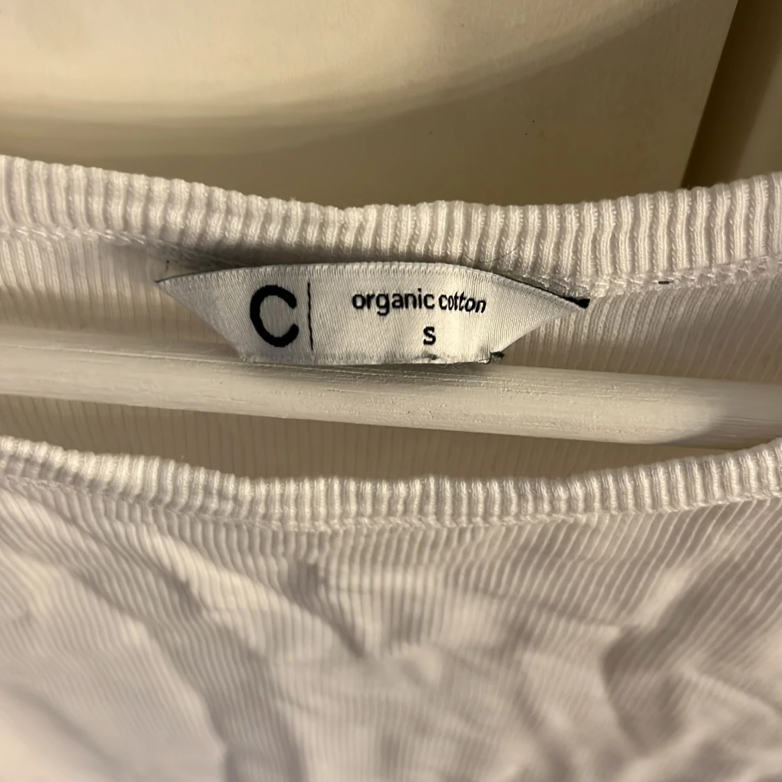 Vit ribbad linnetopp i bomull - 2