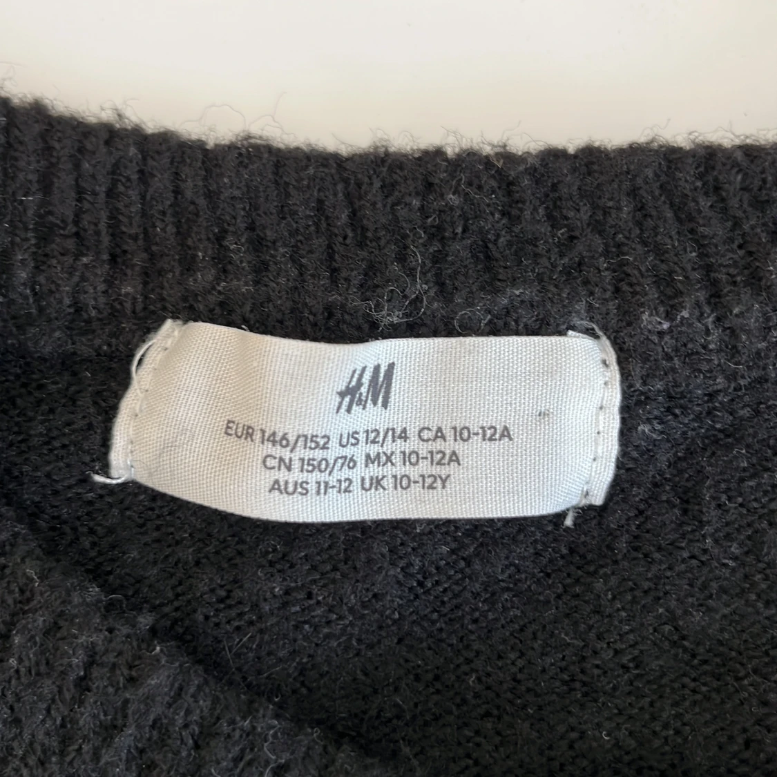 Svart stickad kofta från H&M - 3