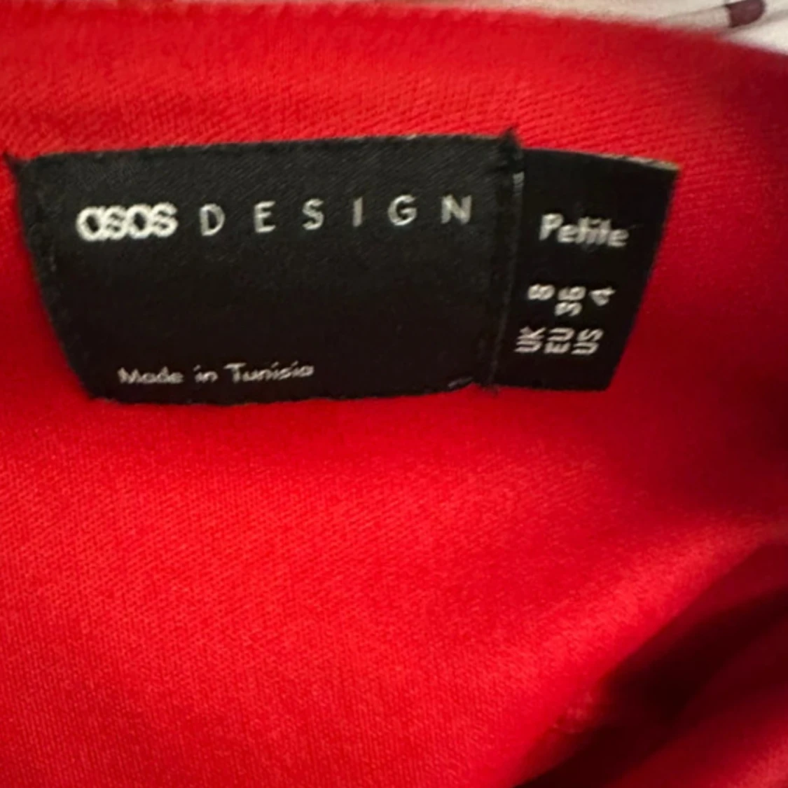 Röd draperad klänning ASOS Design - 2