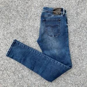 Replay Jeans - Säljer ett par fina Replay Jeans i fint skick! Storlek W31 L32. Skickar så fort jag kan!