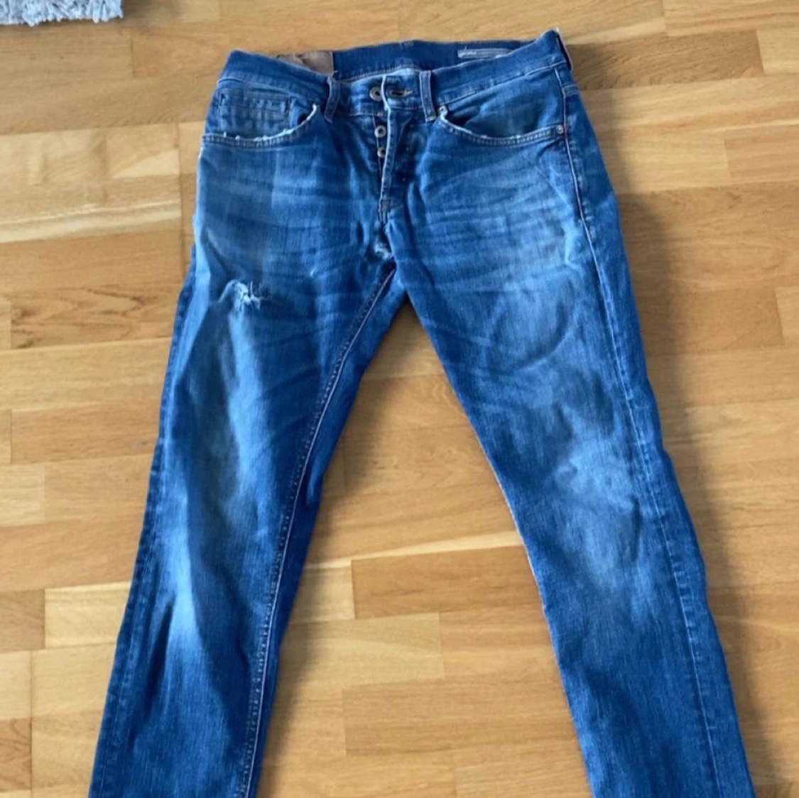 Dondup jeans med slitningar