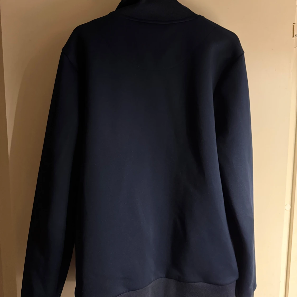 Marinblå dress från Les Deux - 1