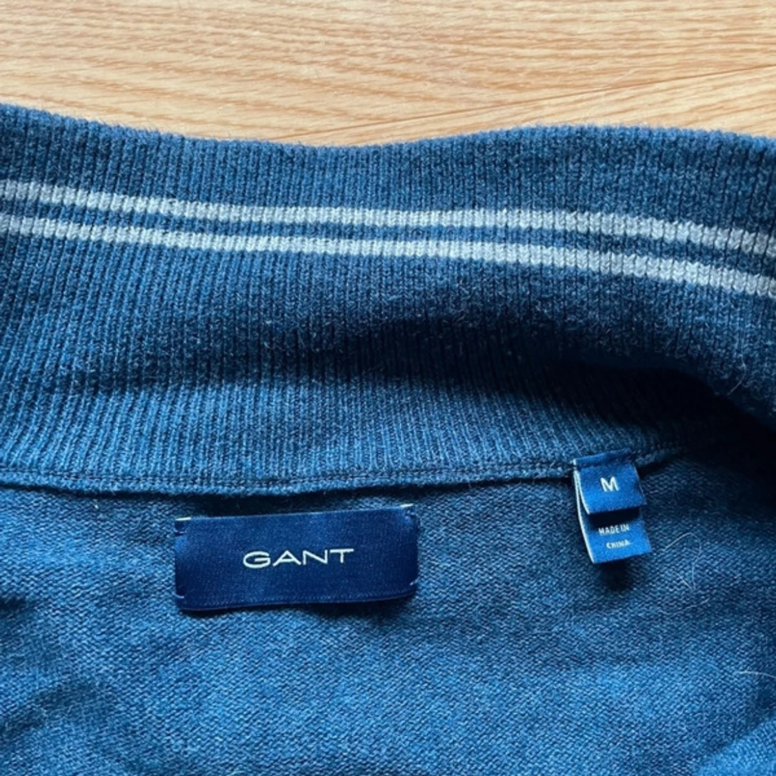 Blå ziptröja från GANT i bomull - 2