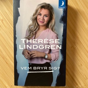Therése Lindgren bok💚 - Boken 'Vem bryr sig?' av Therése Lindgren handlar om djurens rätt, mat och hur våra val påverkar världen. Therése delar personliga erfarenheter och inspirerar till att tänka mer på djur och miljö. Perfekt för dig som gillar samhällsfrågor och vill veta mer om djurrätt och vad det innebär att vara vegetarian. 
