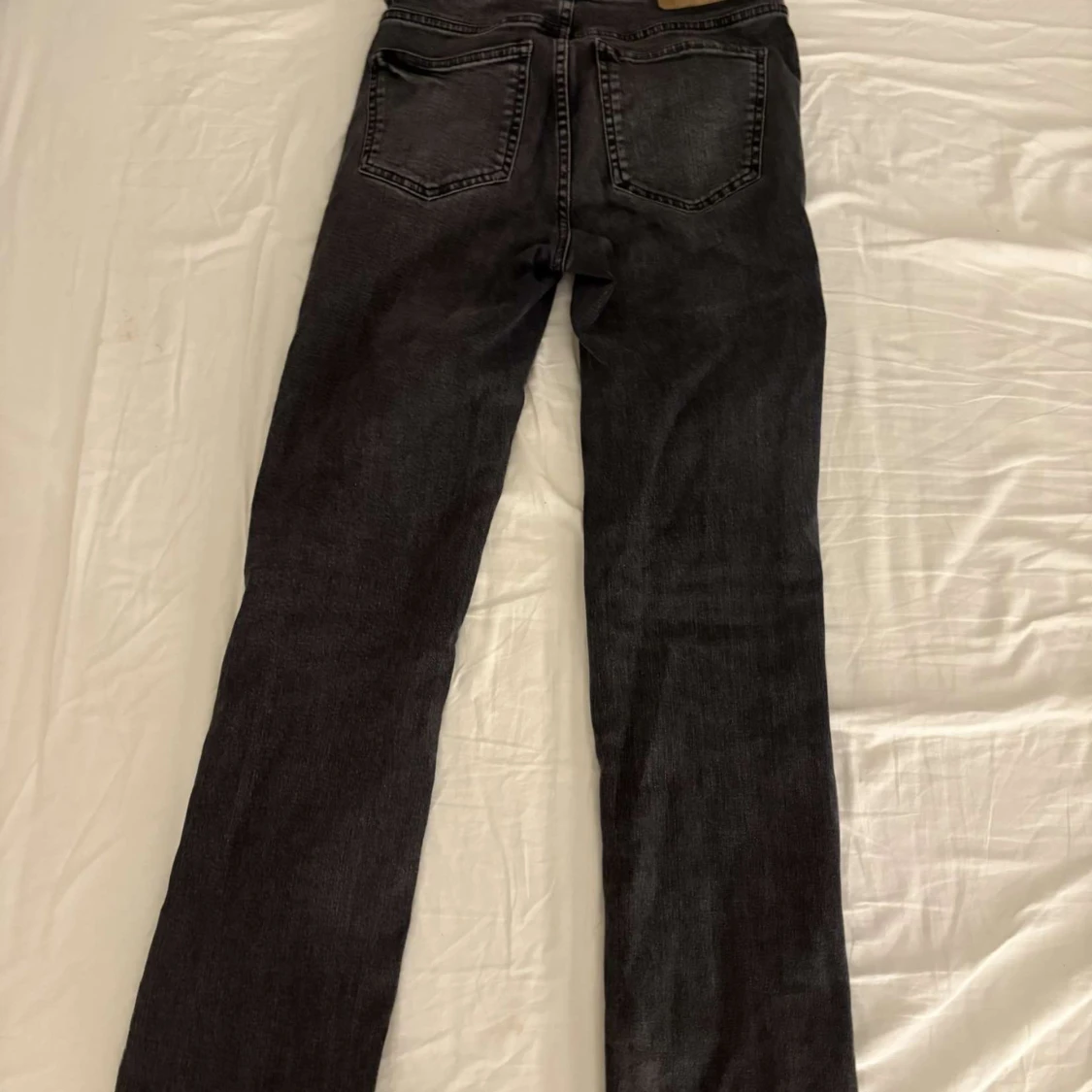 Svarta jeans med slits - 1