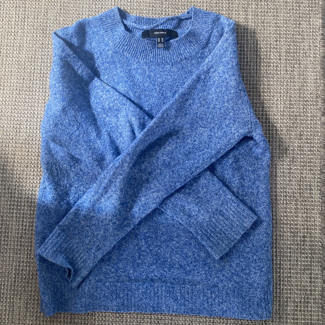 Blå stickad tröja från Vero Moda - 3