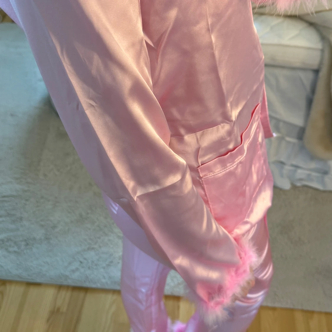 Rosa pyjamas med fjädrar  - 3