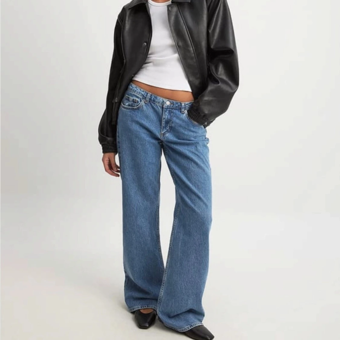 Blå jeansbyxor från NA-KD - 90