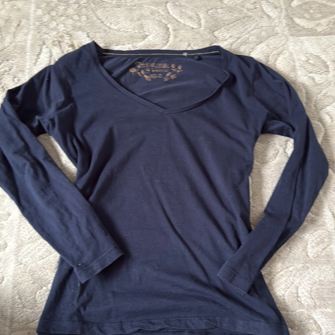 Mörkblå långärmad topp från Sfera Casual - 3