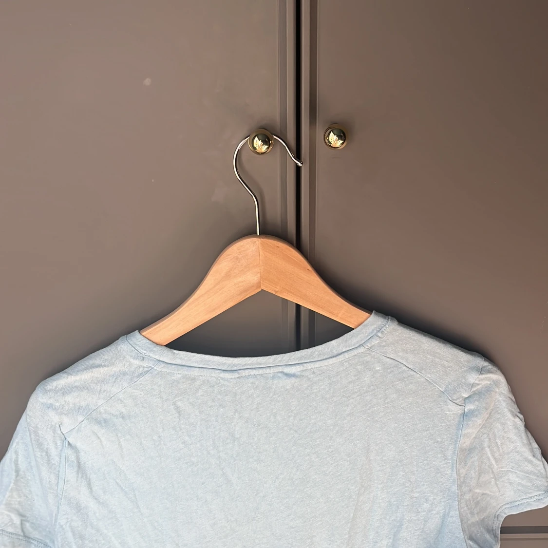 Ljusblå t-shirt - 4