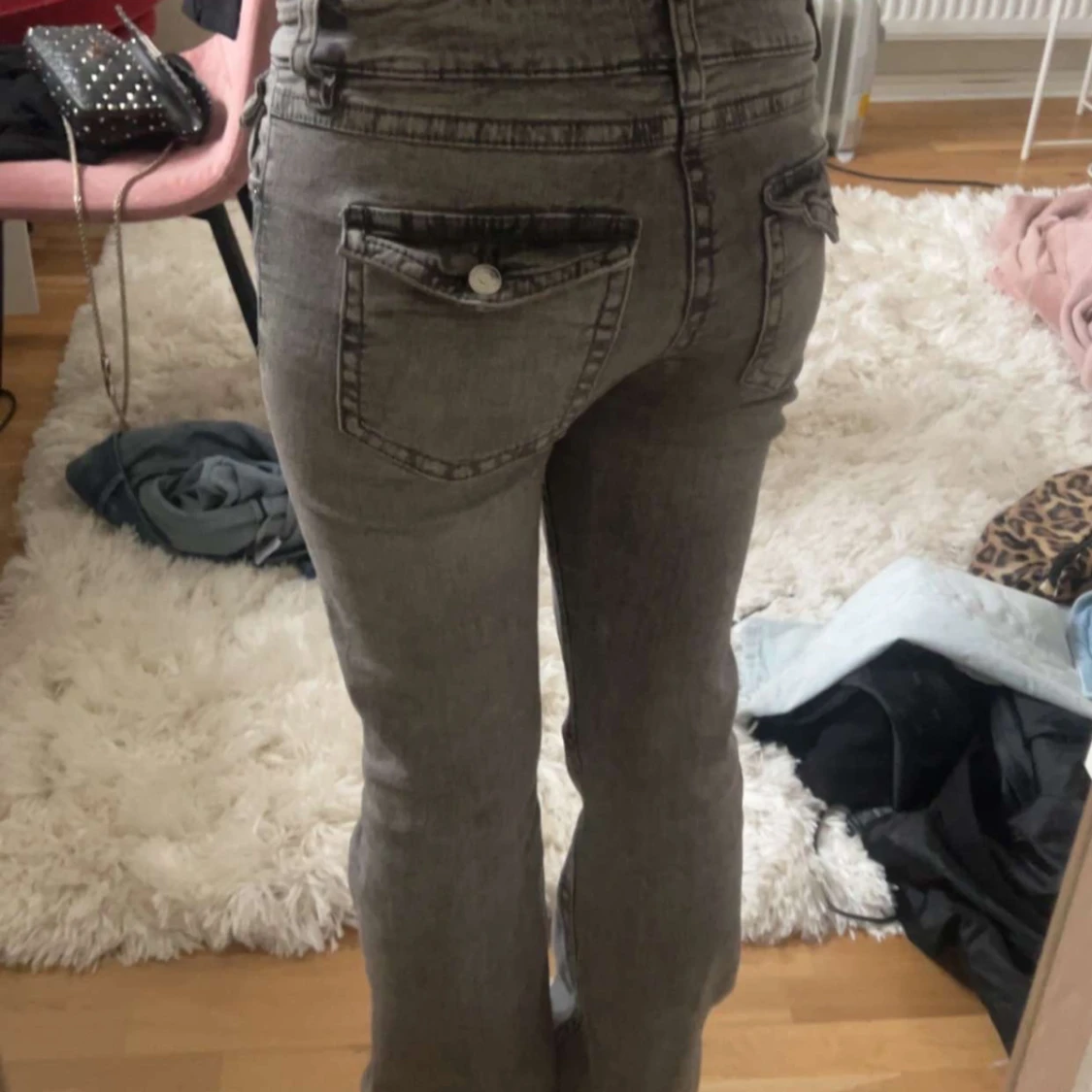 Grå bootcut jeans - 1