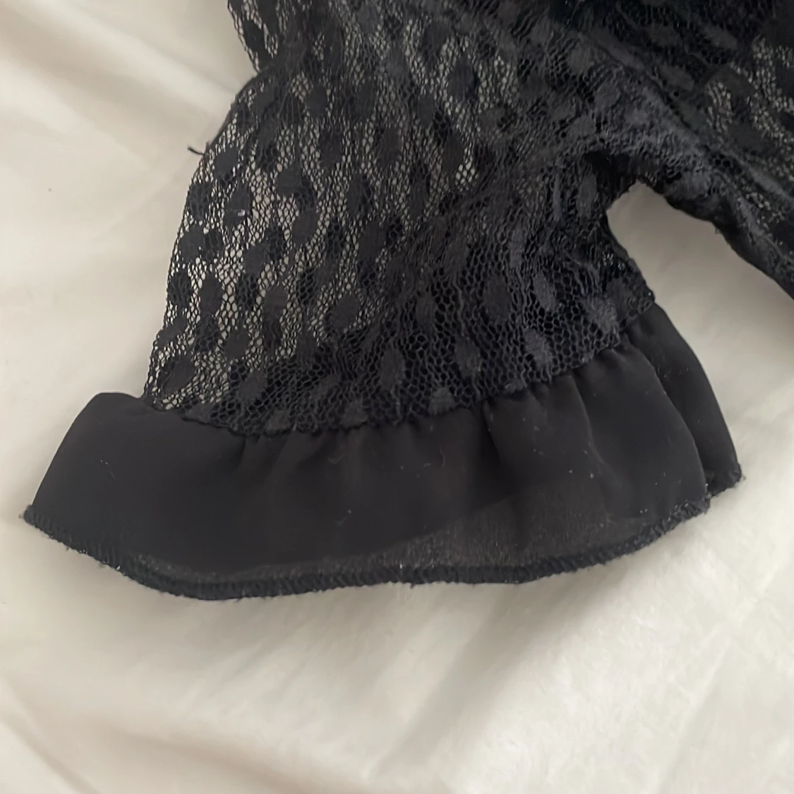 Svart spetsblus från ONLY - 3