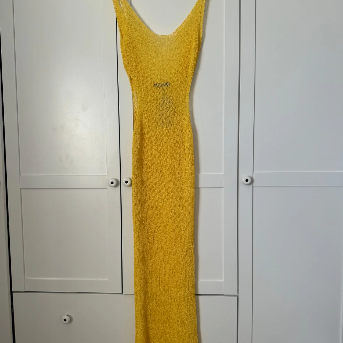 Gul klänning från Boohoo - 2