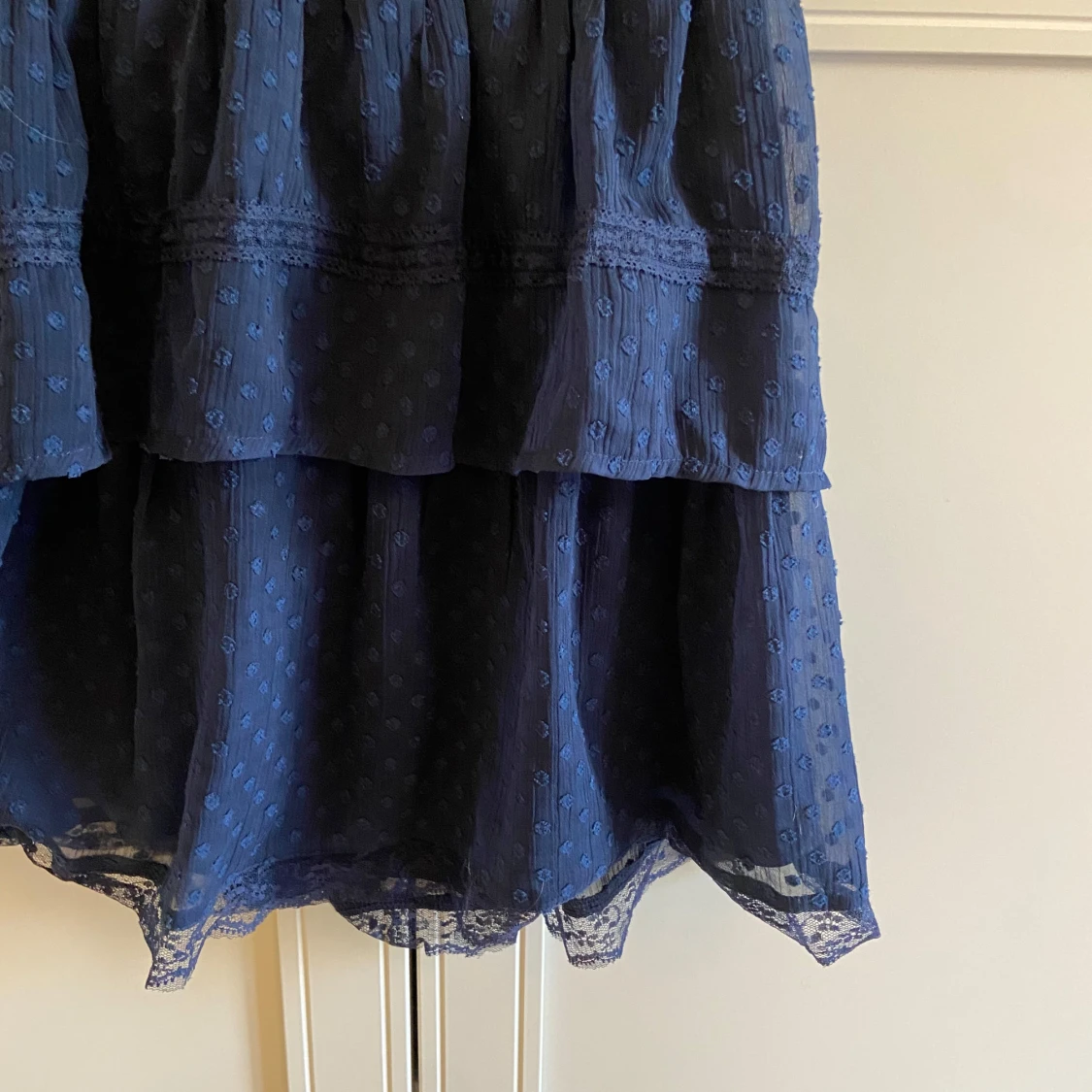 Mörkblå volangkjol - 1