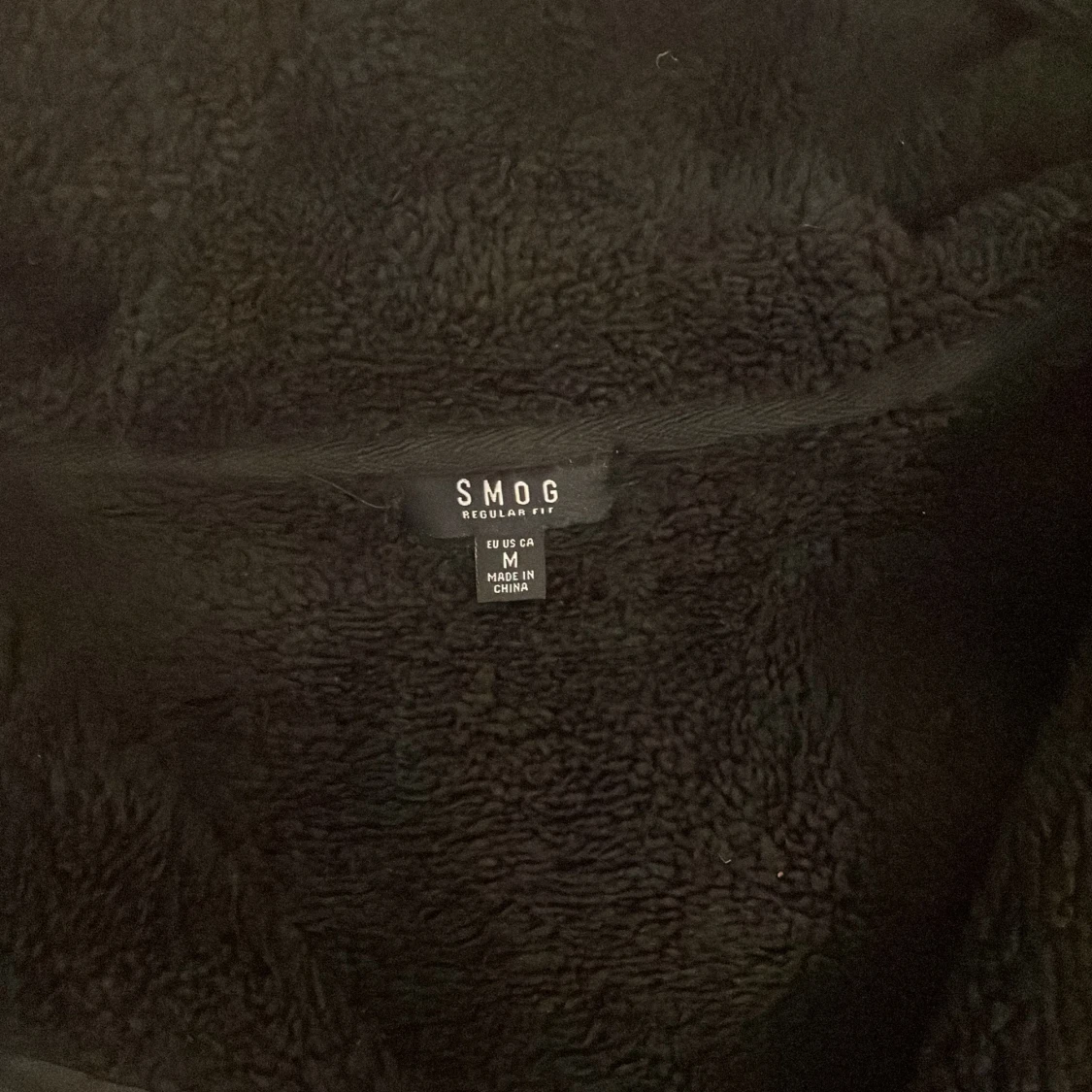 Grå och svart jacka/hoodie från Smog - 2