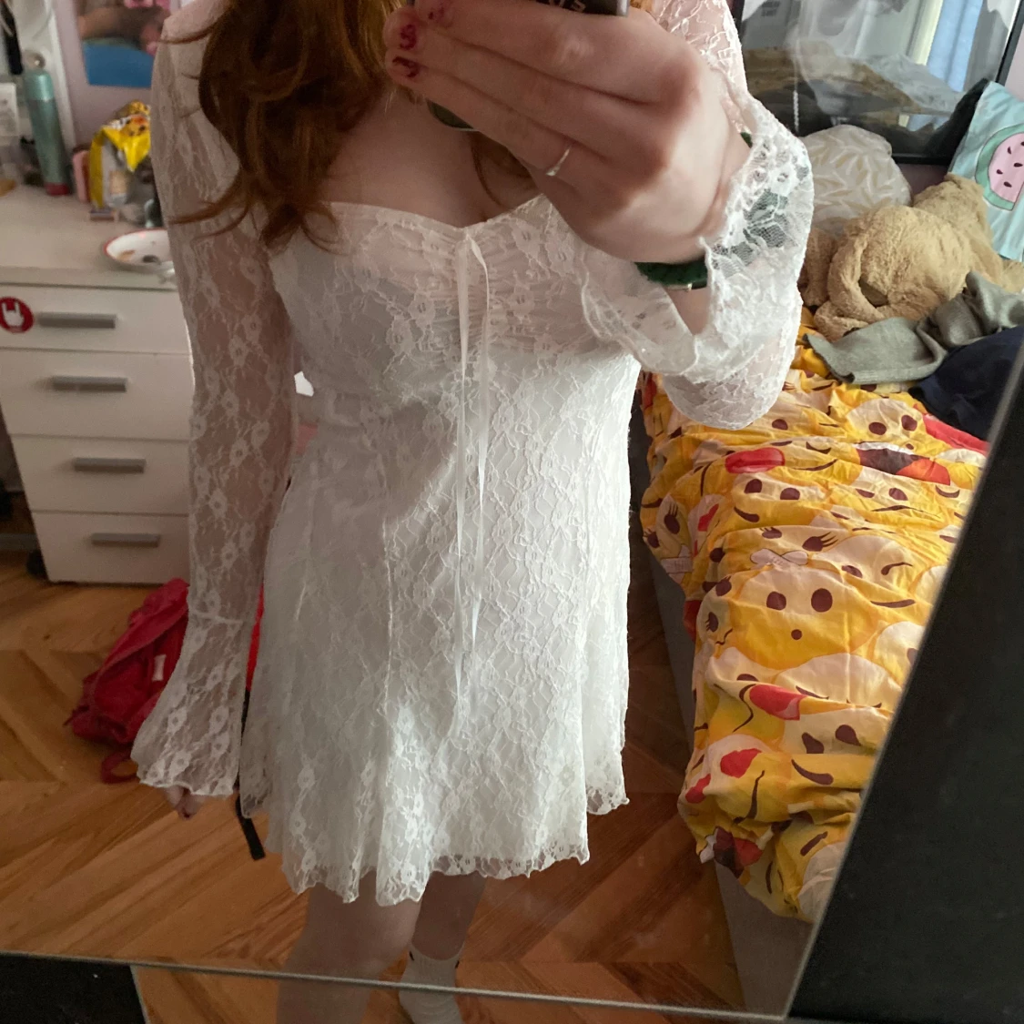 Vit spetsklänning - 1