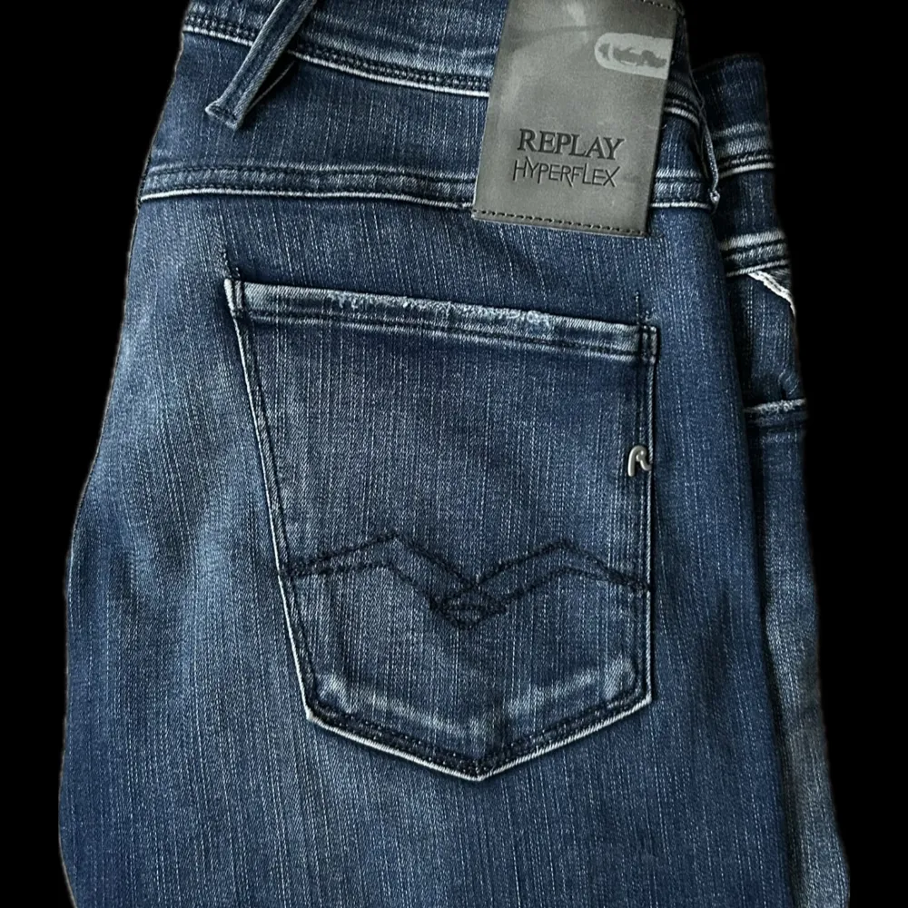 Säljer ett par Replay Hyperflex jeans i topp skick, 10/10. Använda 1-2 gånger så jeansen inte har kommit till användning. Nypris ligger på 1,499kr. Hör av er vid funderingar.👖. Farkut & Housut.