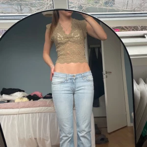 Spetstopp - Snygg grön spetstopp från zara💕