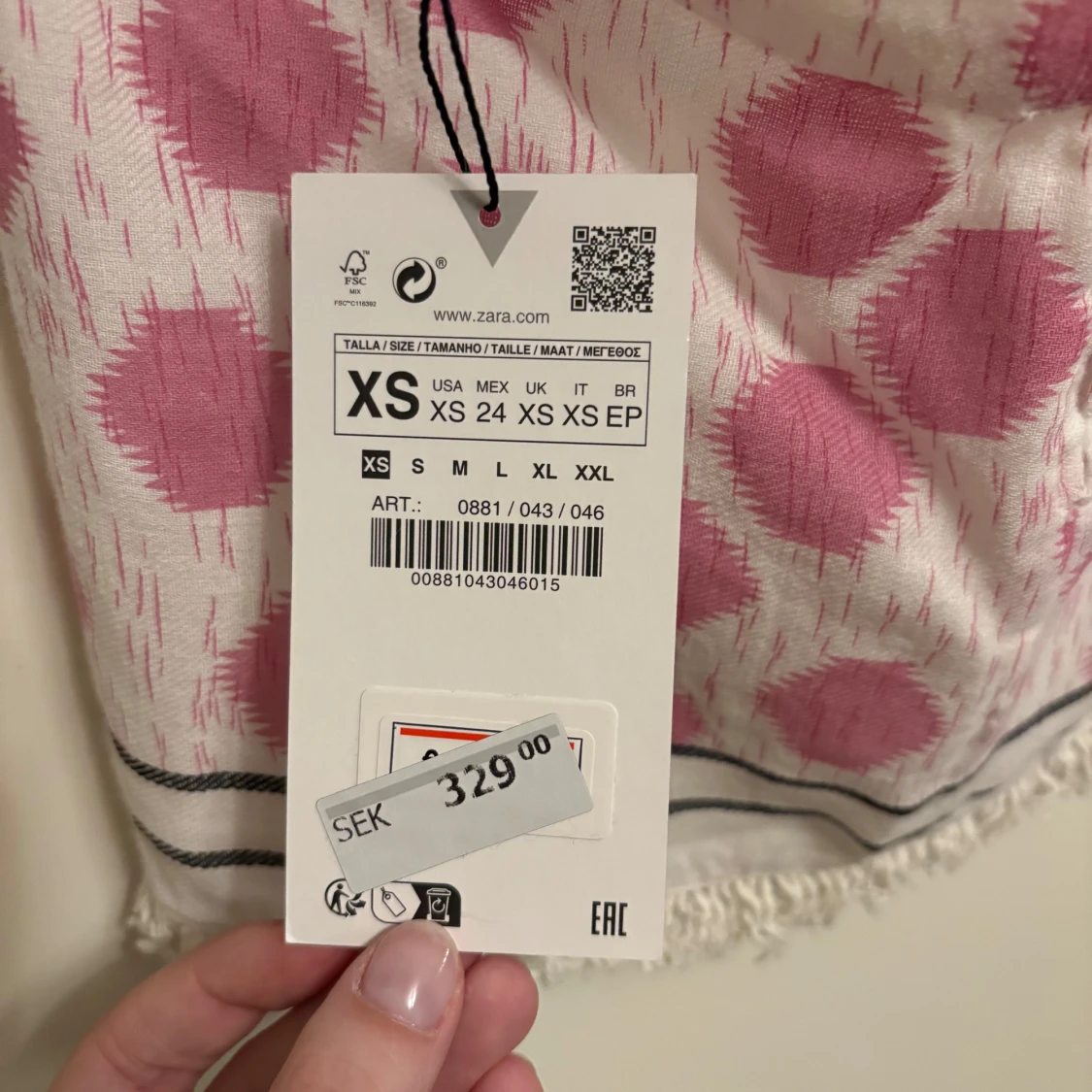 Rosa och vit prickig linnetopp från Zara - 2