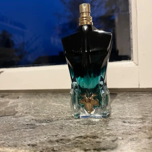 Jean Paul Gaultier Le Beau Le Parfum herrparfym - Jean Paul Gaultier le beau le Parfum 45-50 ml/75 kvar