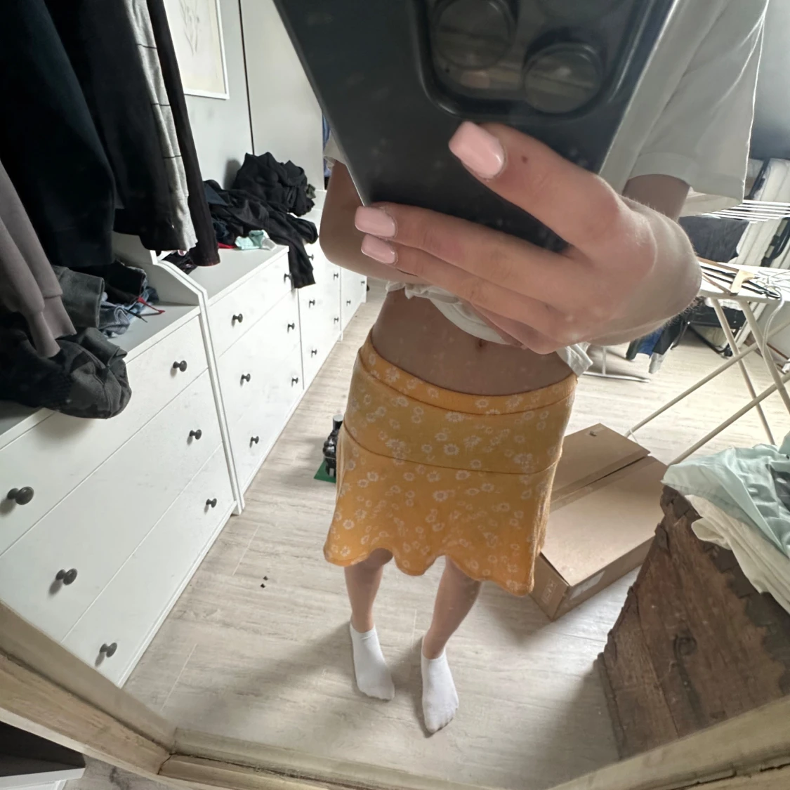 Gul blommig kjol - 2