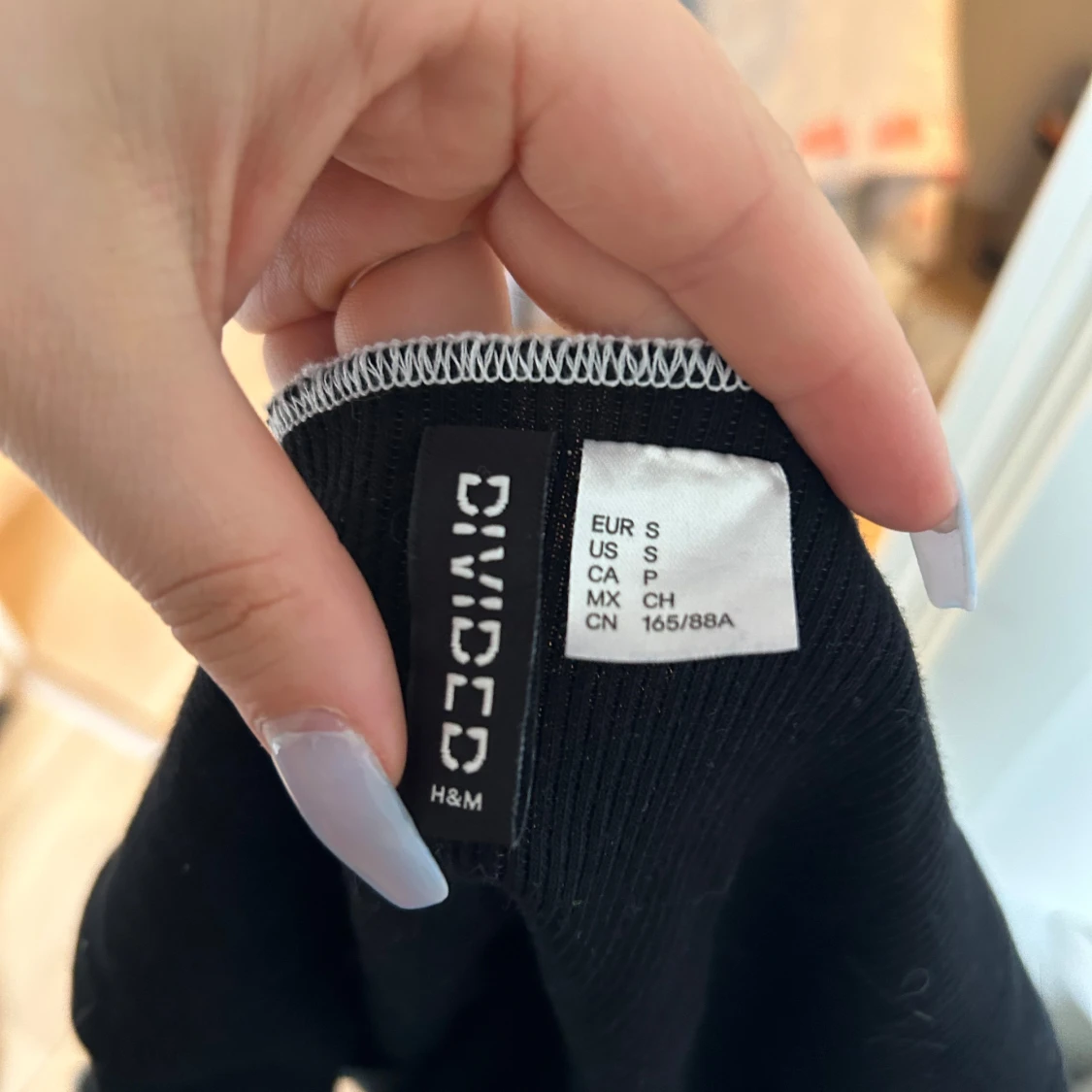 Svart snörad croppad topp Divided - 3