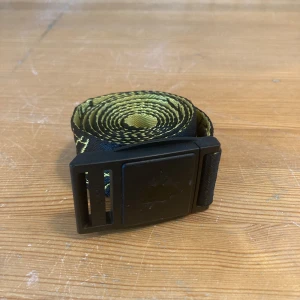 Capeesh bälte - Capeesh bälte i bra skick, köptes på ett drop vår 2024. Pris kan diskuteras.