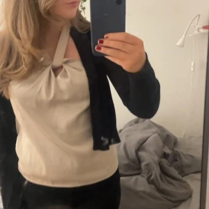 Fest topp - Superfin guldig festtopp, knappt använd