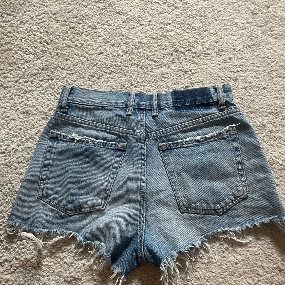 Blå jeansshorts från Zara - 1