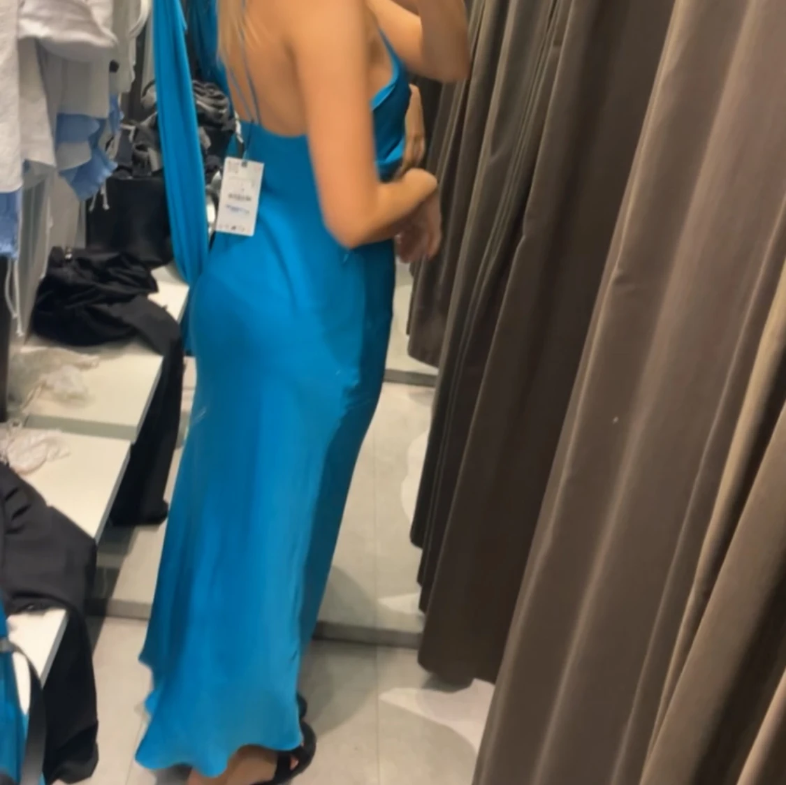 Blå långklänning - 1