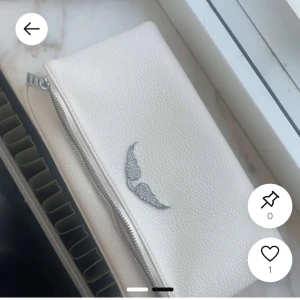 Zadig väska - Helt ny beige Zadig väska som tyvär inte kommer till användning. Den fraktas så fort den är köpt och betalas via Swish. Skriv för fler bilder