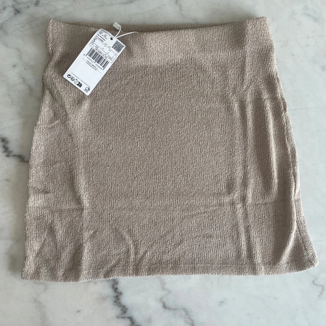 Beige kjol från Mango  - 1