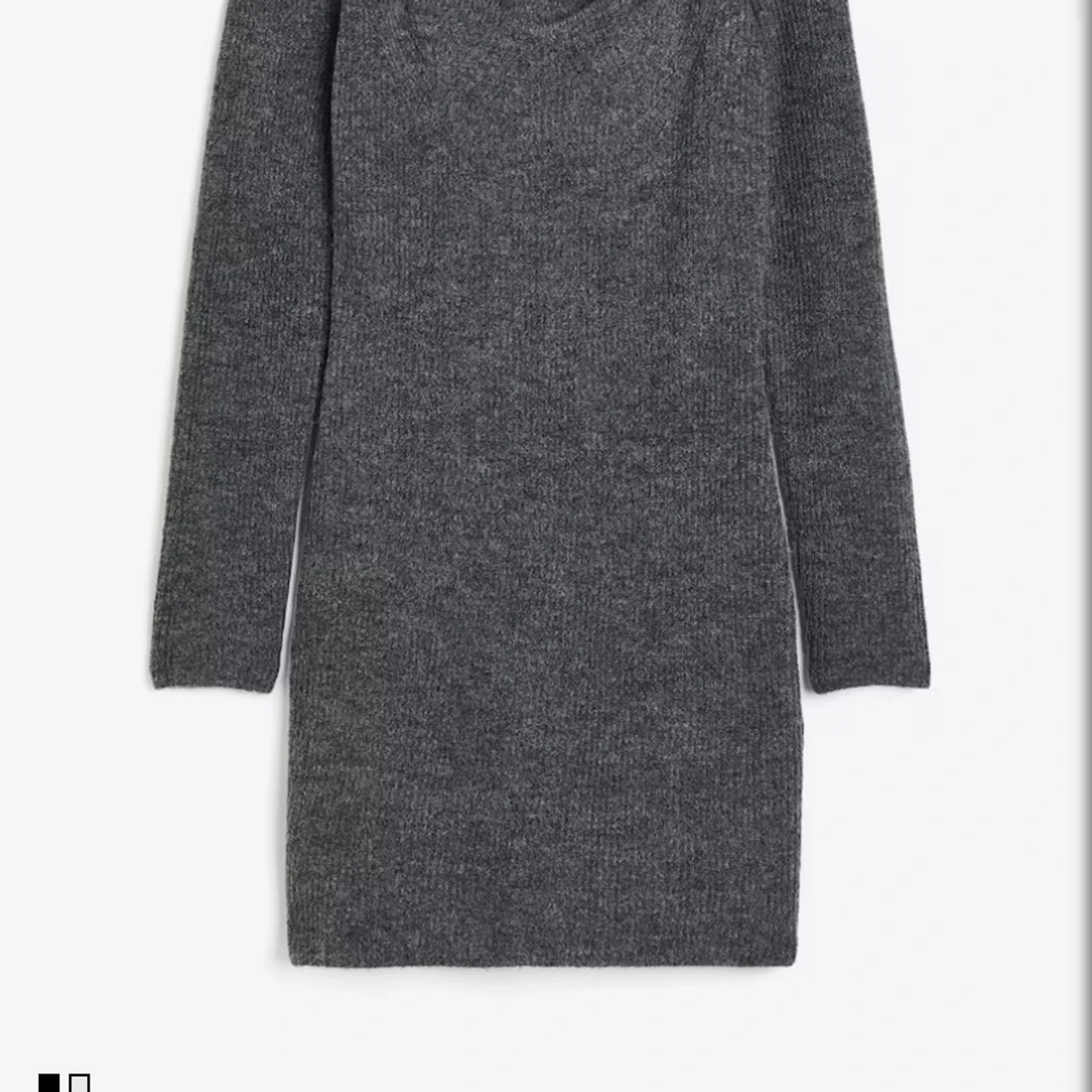 Grå stickad kortklänning