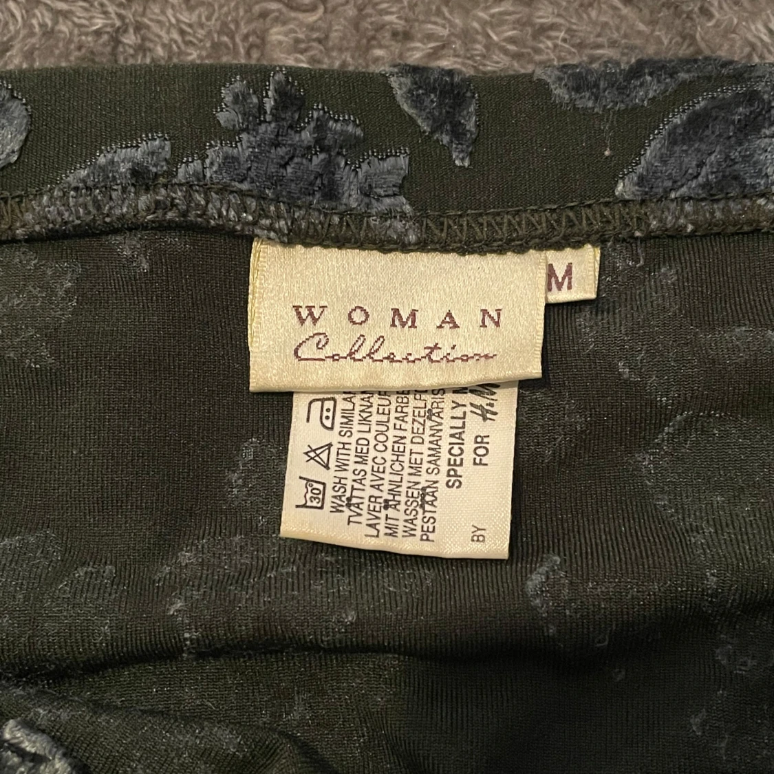 Mörkgrön sammetskjol  - 2