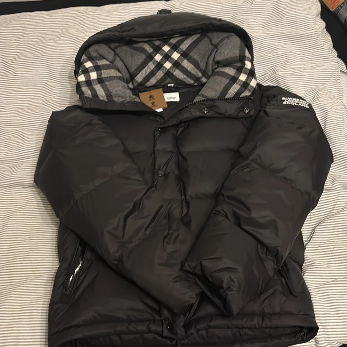 Burberry jacka svart