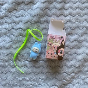 Mini mini labubu - SÖT