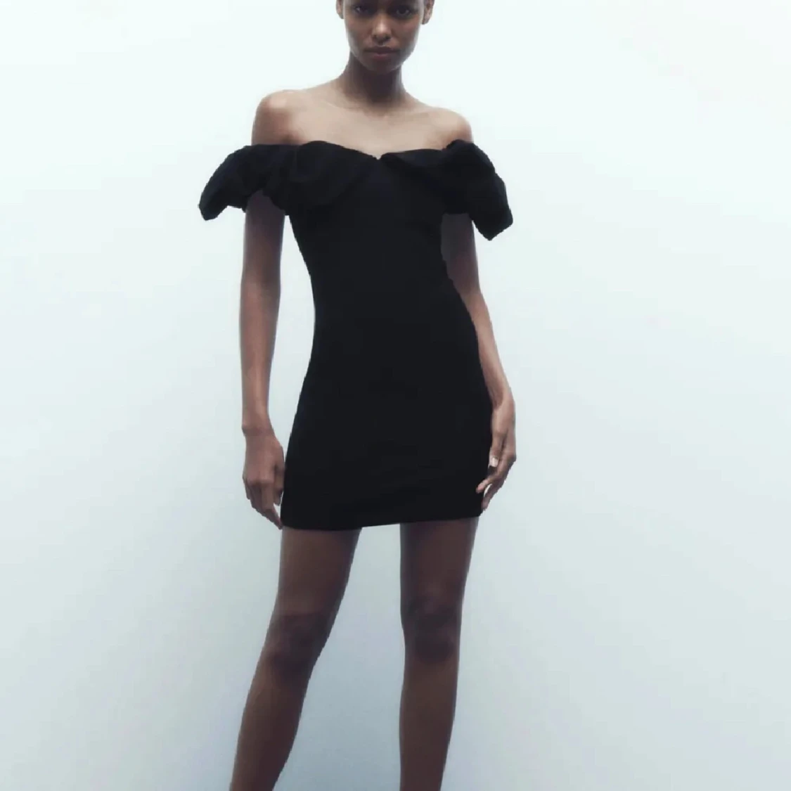 Svart zara klänning 