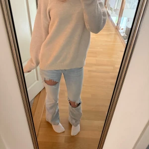 snygga jeans - Jätte snygga jeans med hål