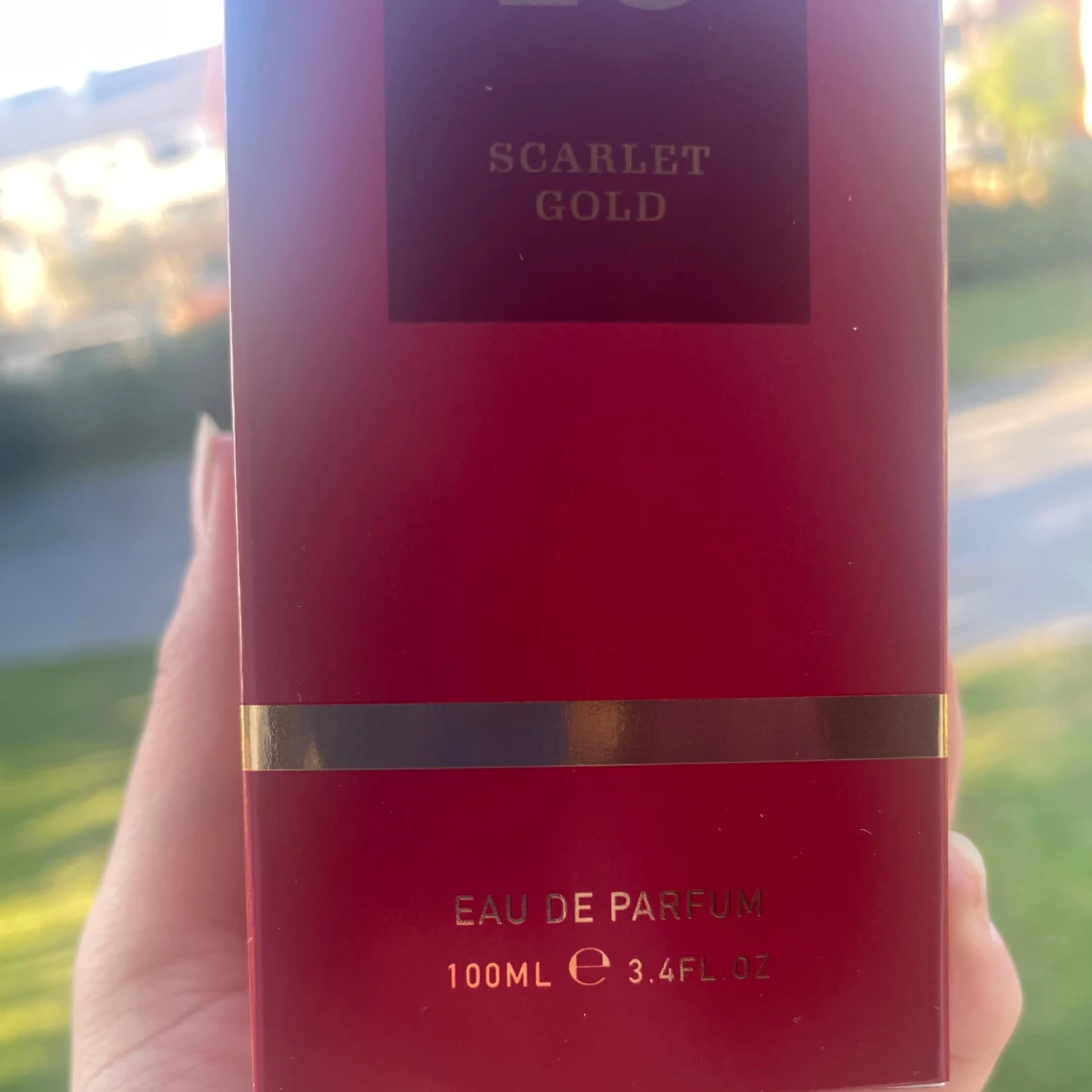 Scentalis Number 10 Scarlet Gold parfym - 2