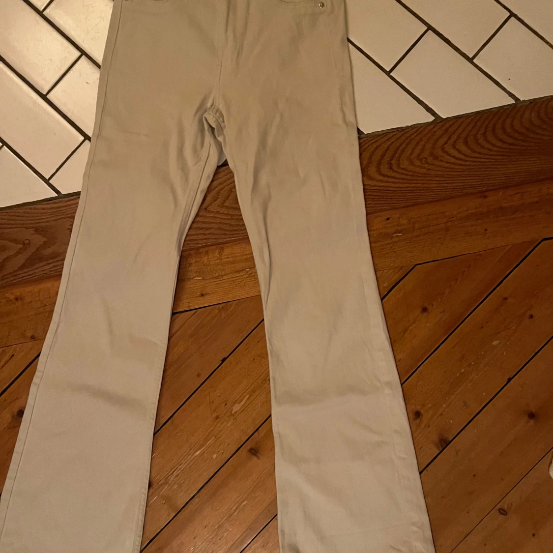 Beiga byxor från H&M