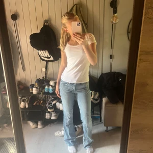 Blåa jeans  - Säljer nu mina blå jeans 🫶🏻 köpa för 400kr säljes för 150kr 