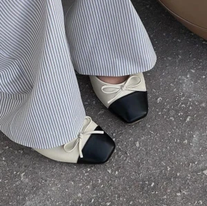 Ballerinaskor from NA-KD - Helt oanvända endast testade, lådan finns kvar🌸🌸säljer pga att jag inte hann skicka tillbaka dem❤️nypris 499kr❤️true to size skulle jag säga 🌸