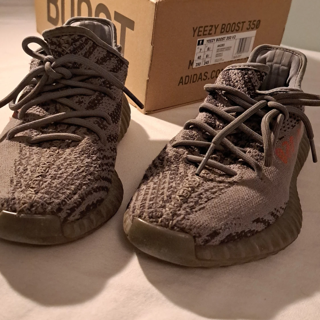 Adidas Yeezy Boost 350 V2 beluga 2.0  - 3